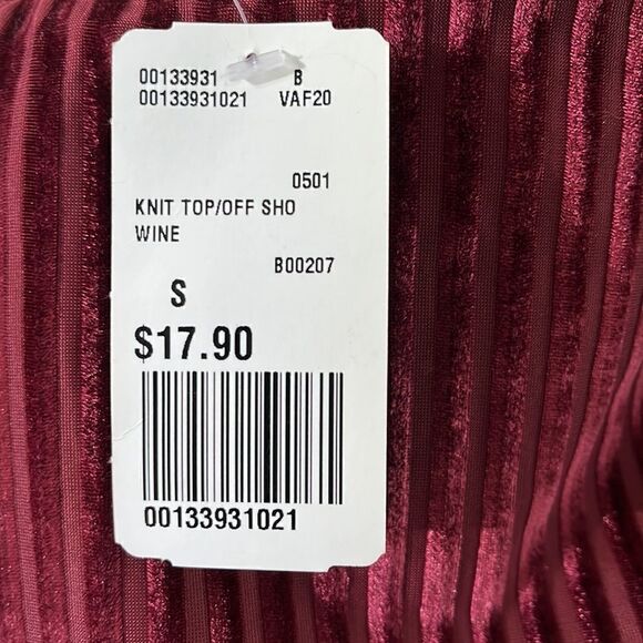 Forever 21 knit top off shoulders Velvet wine Sz-Small - Picture 5 of 10